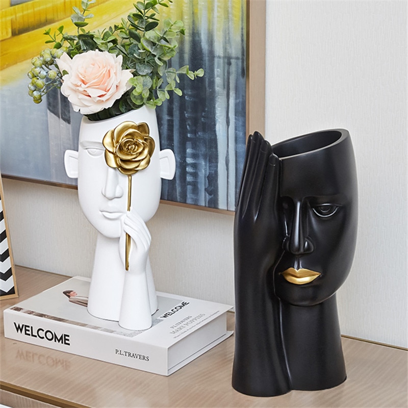 Sculptural Body Vase